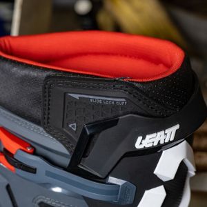 Cizme Leatt 4.5 Black/Grafen